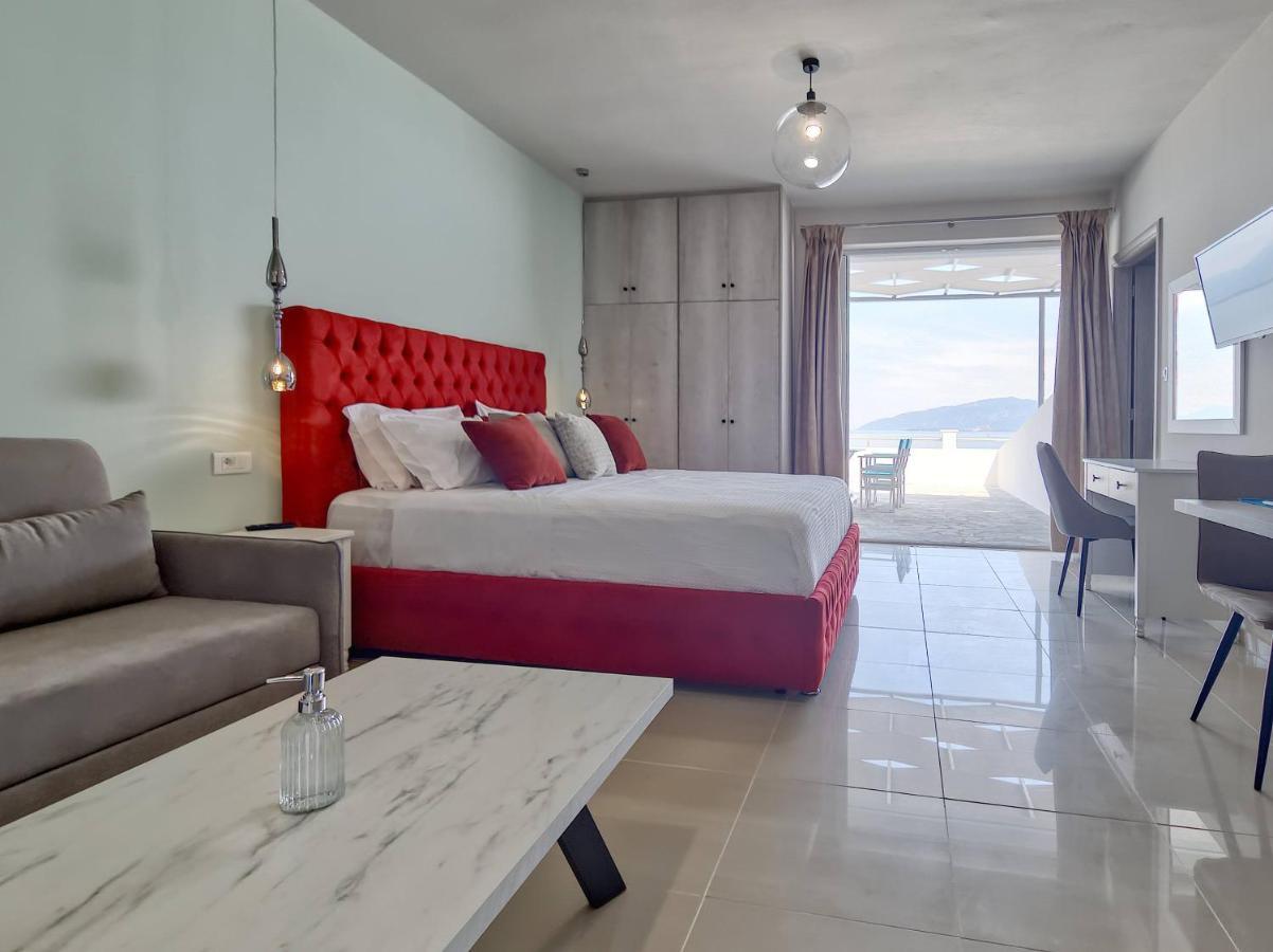 Epipleon Luxury Suites -102- Δωμάτιο 45Τμ Με Βεράντα 35Τμ Μπροστά Στη Θάλασσα 纳弗帕克托斯 外观 照片